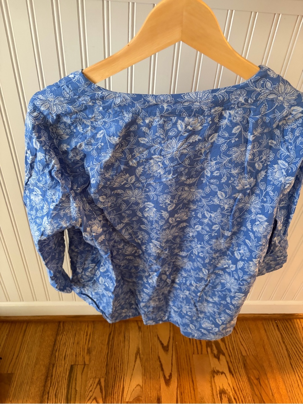 J. Jill Blue Floral Split V-Neck Linen Blend Blouse - Picture 2 of 4